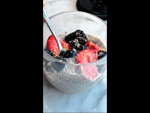 Chia Seed Pudding vs. Overnight Oats: Breakfast Nutrition Compared